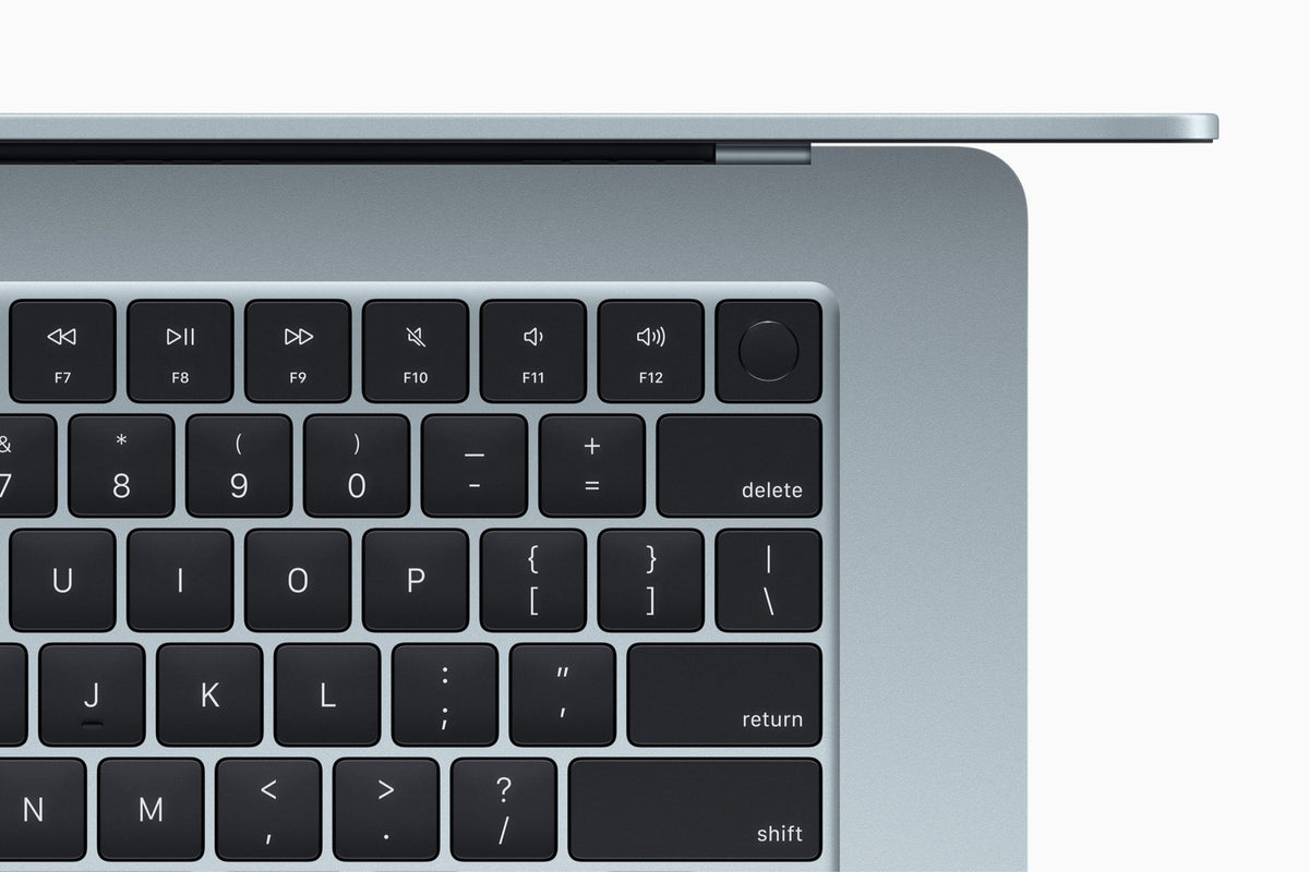 MacBook Air 15-inch (M4) - Magic Keyboard with Touch ID.