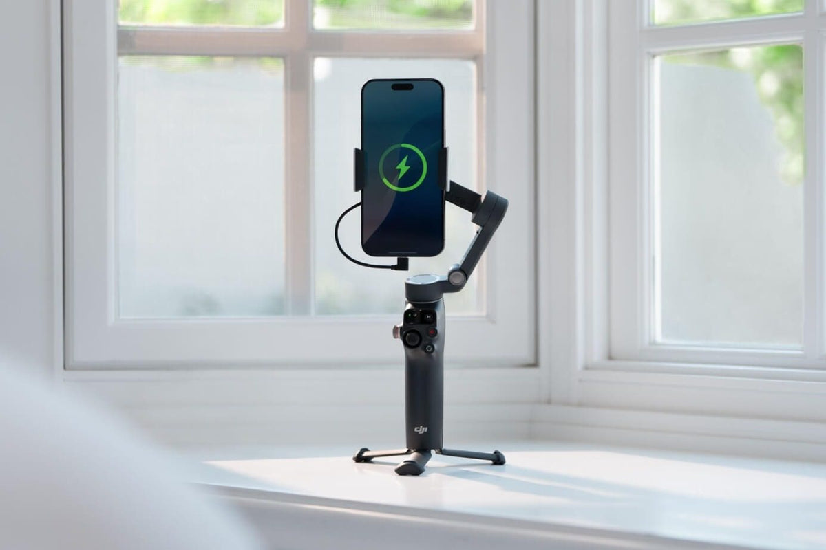 DJI Osmo Mobile 8 - Rod and tripod, no extras.