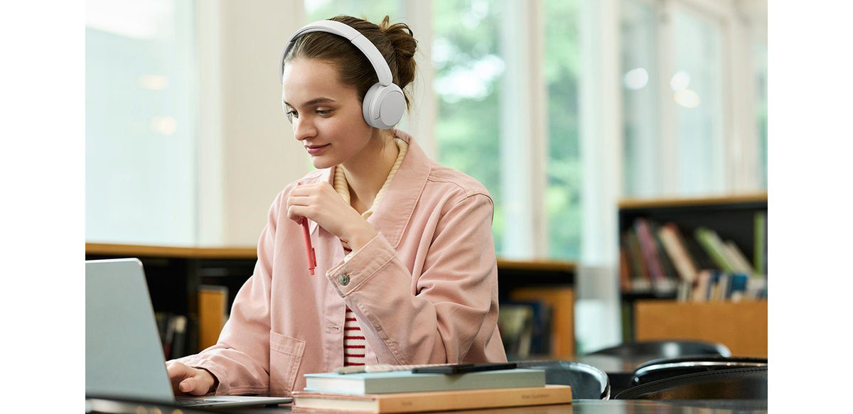 Sony WH-CH530 - Clear calls for work or study.