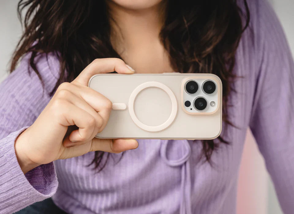 SwitchEasy 0.35 Ultra Slim MagSafe | Apple iPhone 16 Pro Case