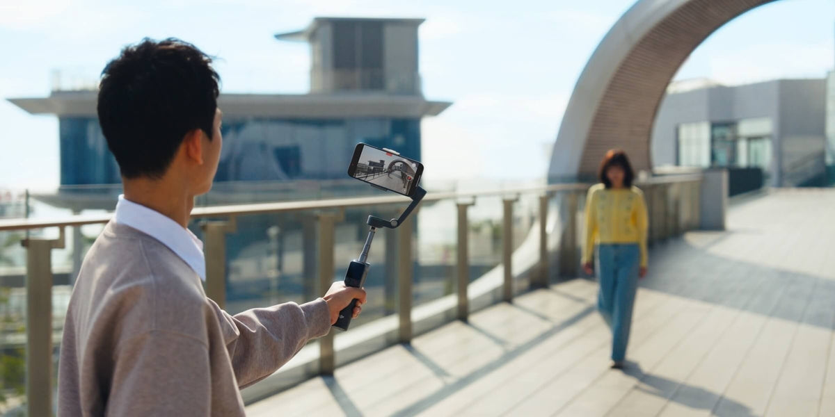 DJI Osmo Mobile 8P - Track people, pets, cars and landmarks.