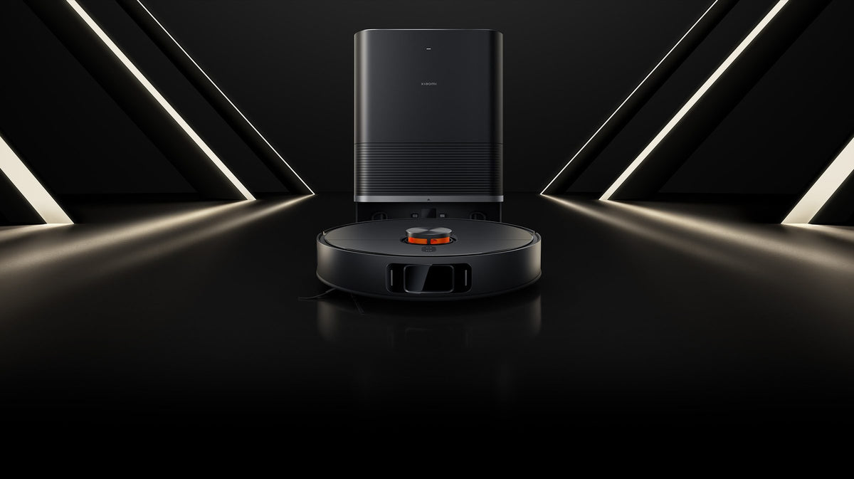 Xiaomi Robot Vacuum X20 Max and its base station in black