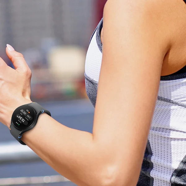 Samsung Galaxy Watch FE (Bluetooth AI Smartwatch, Fitness Tracking, BIA Sensor, Heart Rate Tracker, Sleep Monitor)