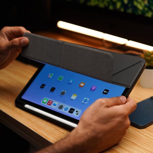 Blupebble New Yorker Slim Case With Y-Fold Stand | Apple iPad Air 11-inch (M2/M3) Case - Image 3